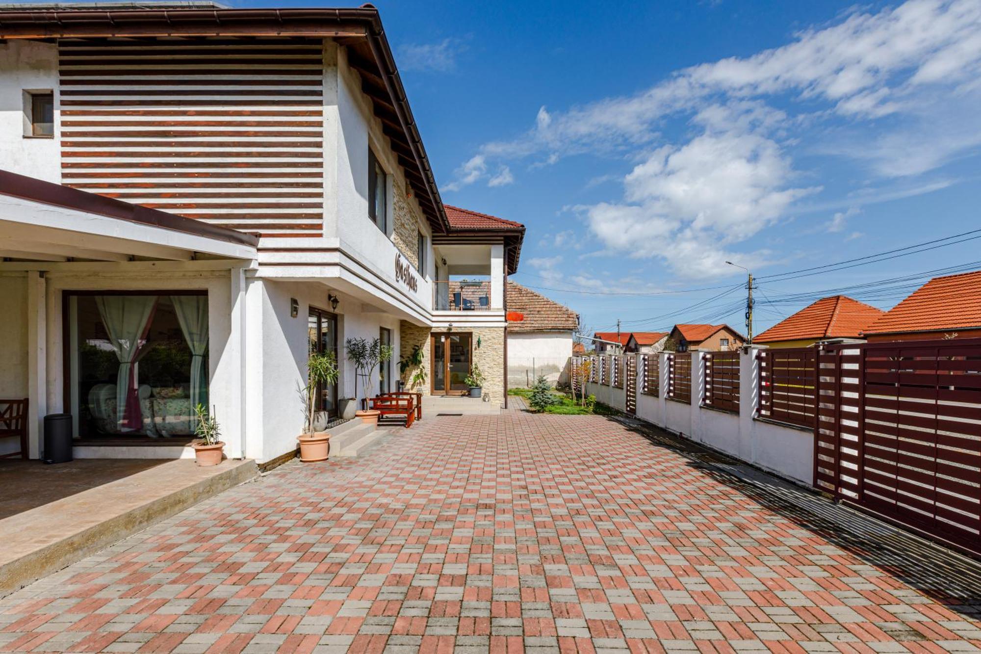 Hotel Gasthaus Sacalaz Temešvár Exteriér fotografie
